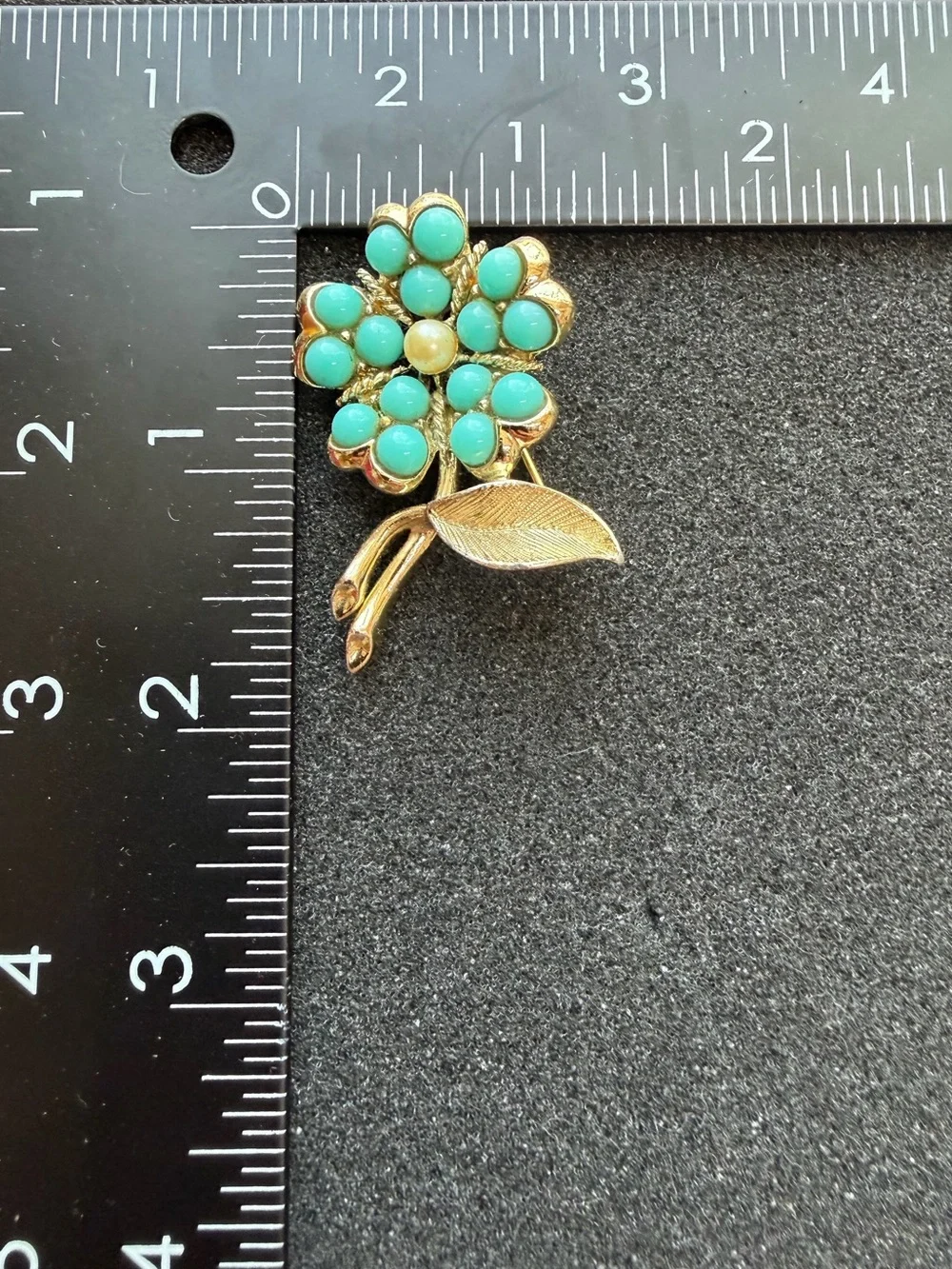 Vintage Sarah Coventry Flower Brooch